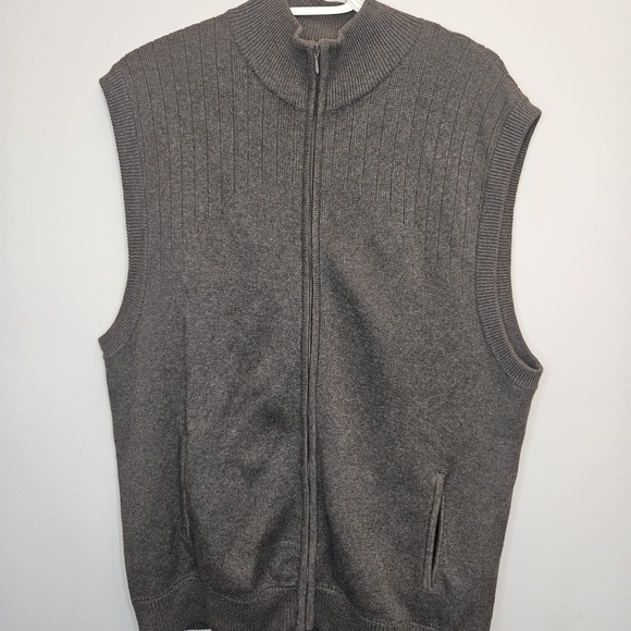 Mantles Knit Sweater Vest Top Shirt Turtleneck Sleevelesss. Unisex
Medium L - Picture 2 of 11